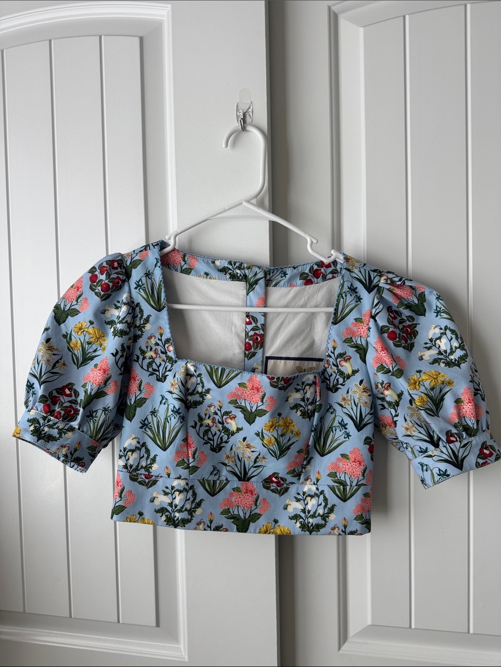 Agua by Agua Bendita Light Blue Floral Puff-Sleeve Crop Top